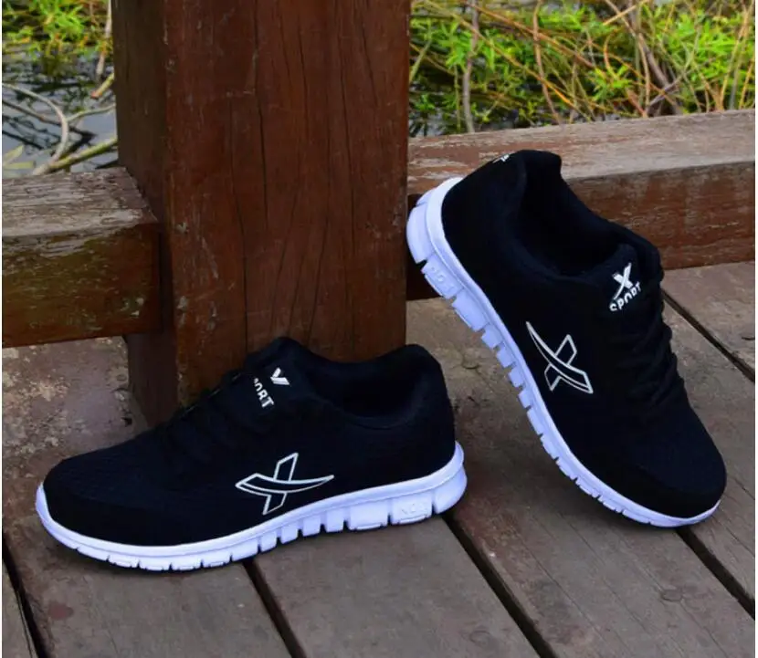 Мужская обувь Новинка 2020 года сетчатая Дышащие кроссовки Дизайнерская