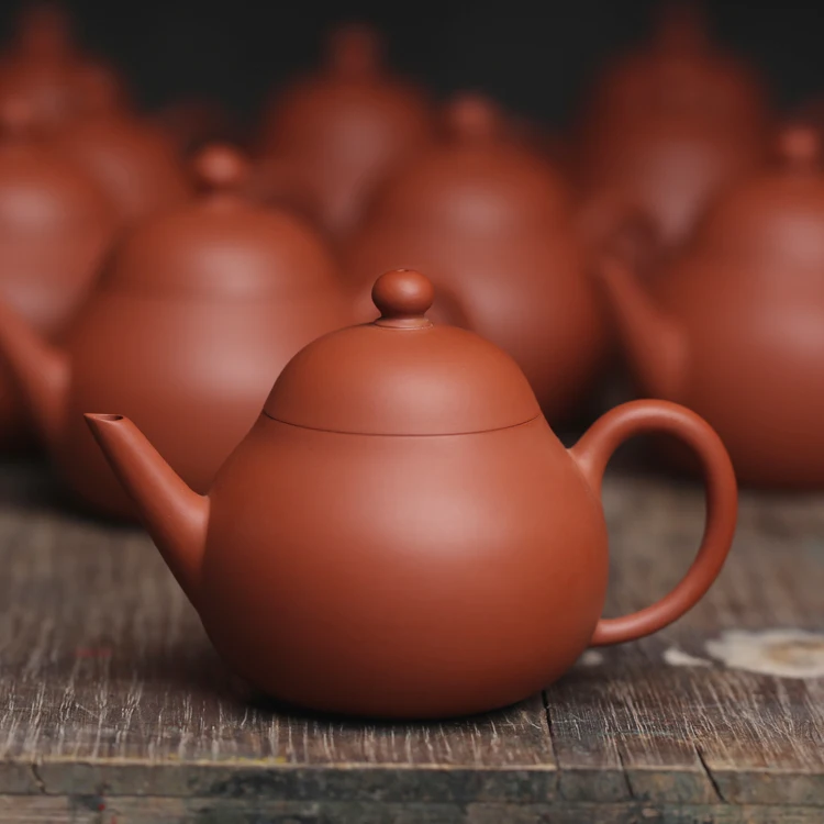 

dc pear pot of chaozhou pure manual undressed ore mud kung fu zhu Chen Fubiao sketch pear type pot of tea to the teapot