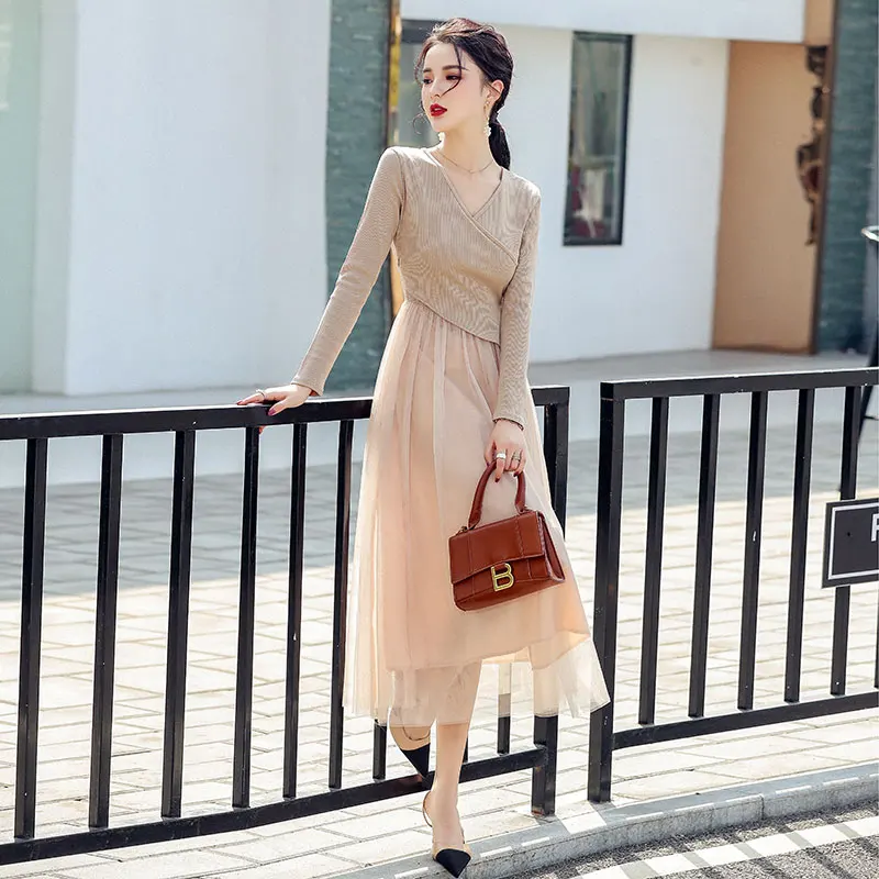 

Women spring Autumn Temperament Dress Net yarn Splice sham Two pieces Long sleeve long Dress Women Fashion Dress New dress