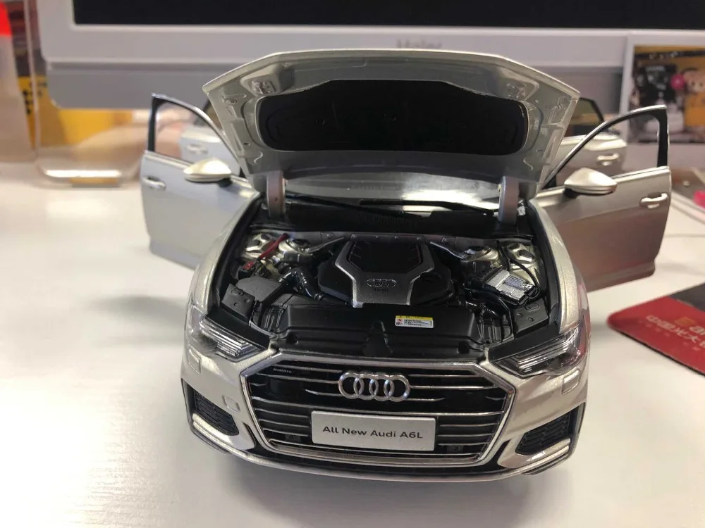 1:18 литая под давлением модель для Audi A6L Серебро Золото Седан сплав игрушечный автомобиль миниатюрная коллекция подарки A6 S6