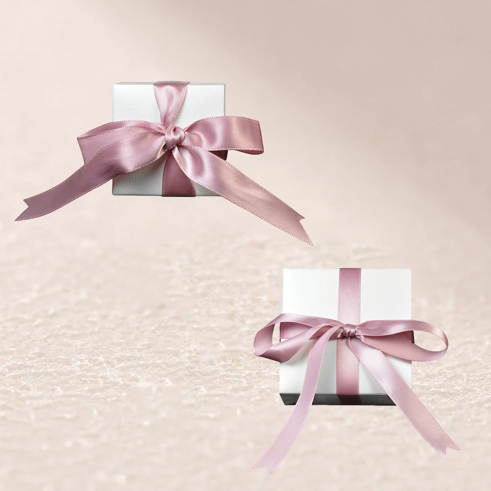 

Classic Popular High-quality Charm Pendant Ring Earrings Bracelet Necklace Jewelry Protection Fashion Simple Box FIt Party Gift
