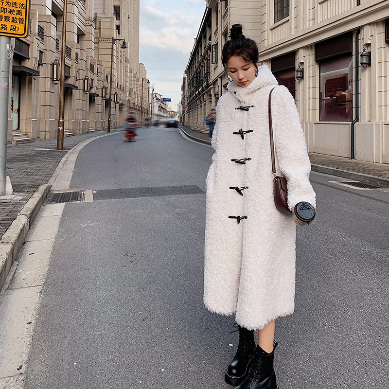 

Winter Clothes Horn Button Long Hooded Lambwool Coat Women Fashion Elegant Korean Style Loose Faux Fur Overcoat Parkas 8C09