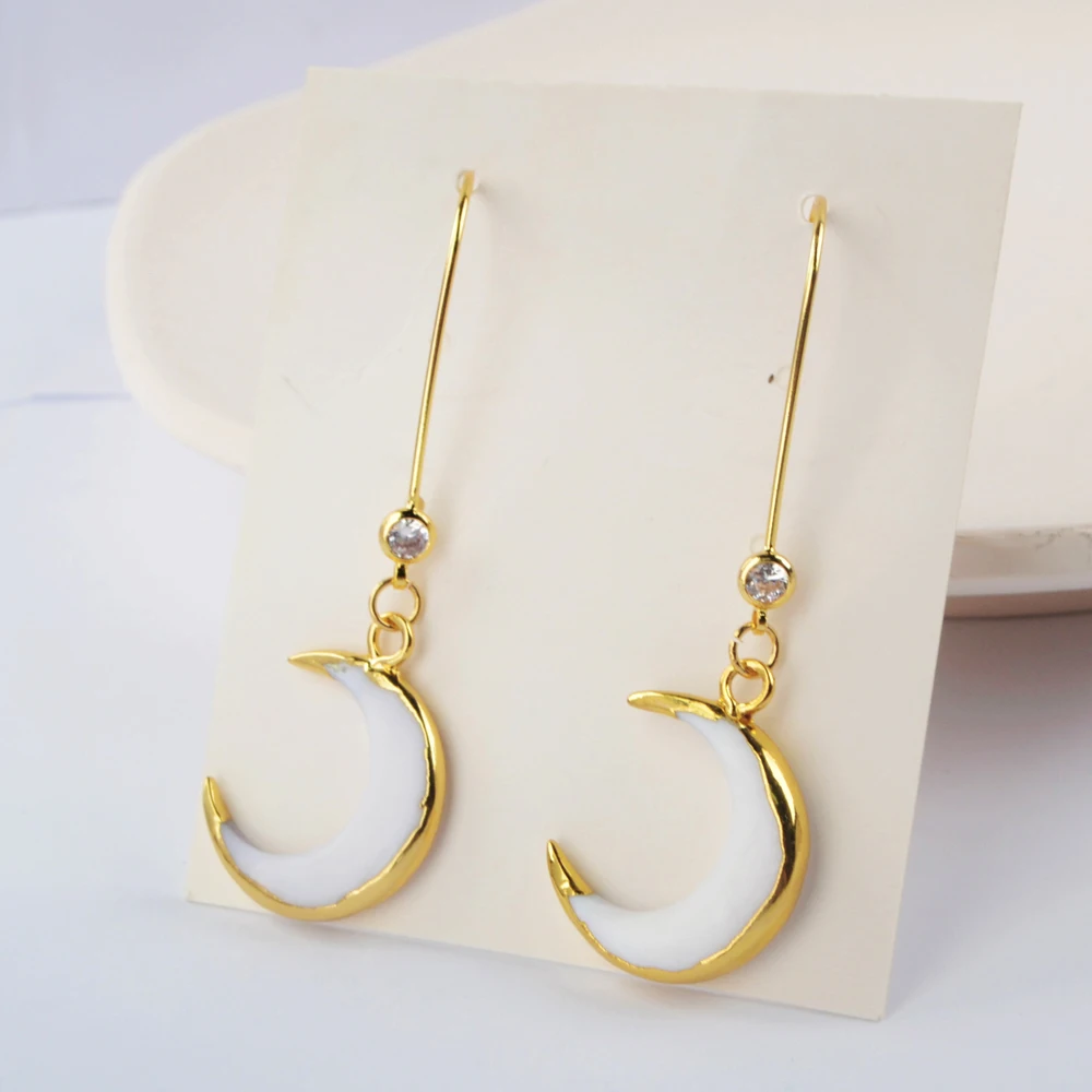 Серьги подвески BOROSA женские длинные с белыми ракушками и Золотым