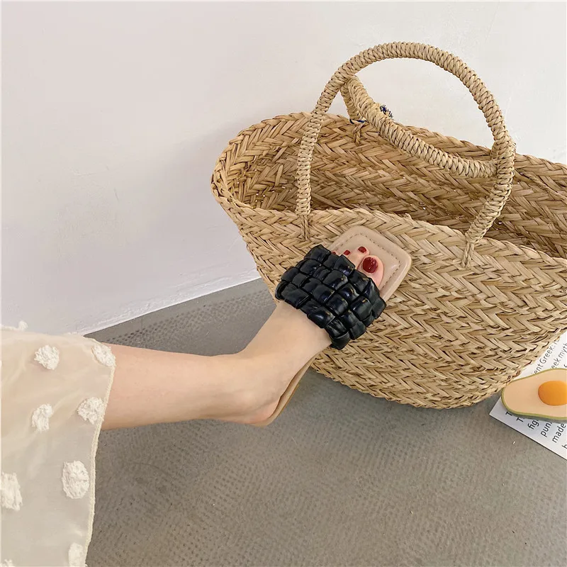 

2021 Ladies Summer Weave Slippers Women Shoes Outdoor Flat Fashion Slippers flip flops Slides Elegant Soft Casual Beach Sandals