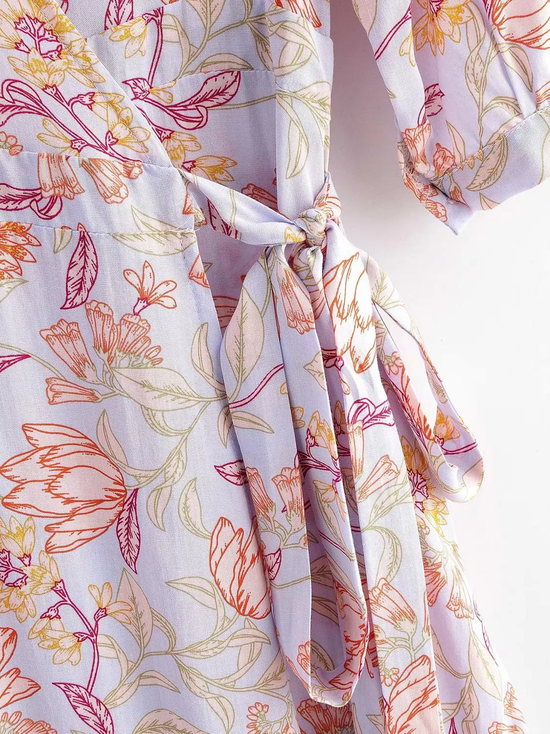 Женское светильник с запахом V-образным вырезом и полурукавом | Женская одежда