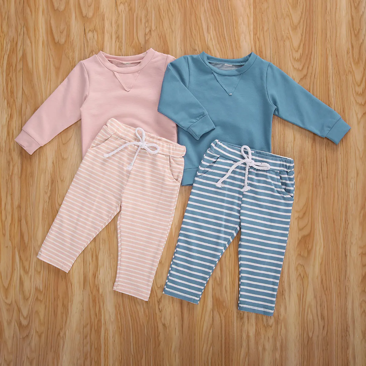 

Костюм с брюками с длинными рукавами для новорожденных, Однотонная футболка с круглым вырезом и длинные эластичные штаны в полоску