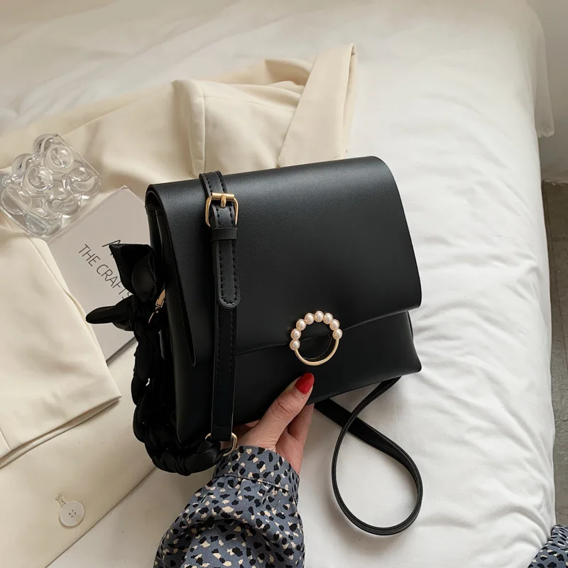 

Luxury Leather Shoulder Bag 2021 Niche Design New Korean Fashion One Shoulder Small Square Bag Casual All-match Messenger Bag
