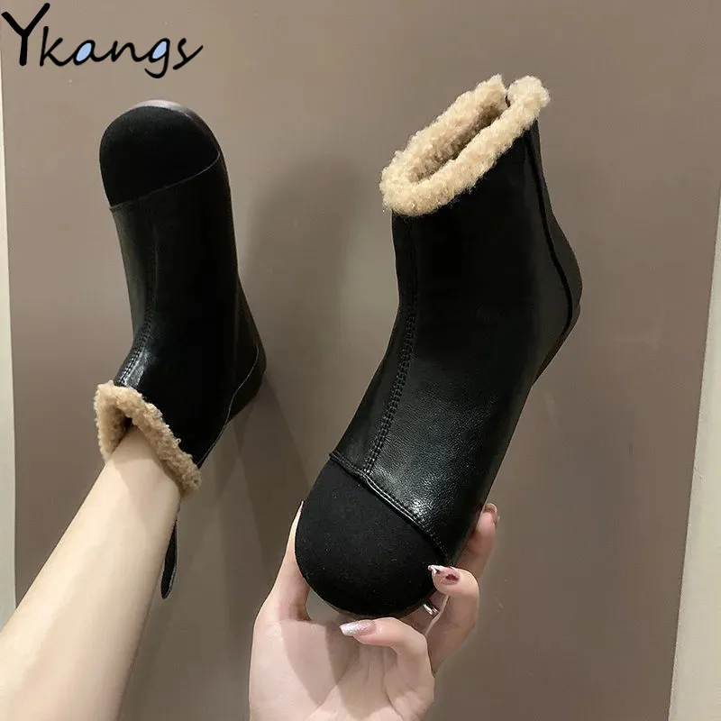 

Зимние Бархатные женские зимние ботинки в британском стиле, Универсальные женские Ботинки Martin на плоской подошве, Уличная обувь для отдыха ...