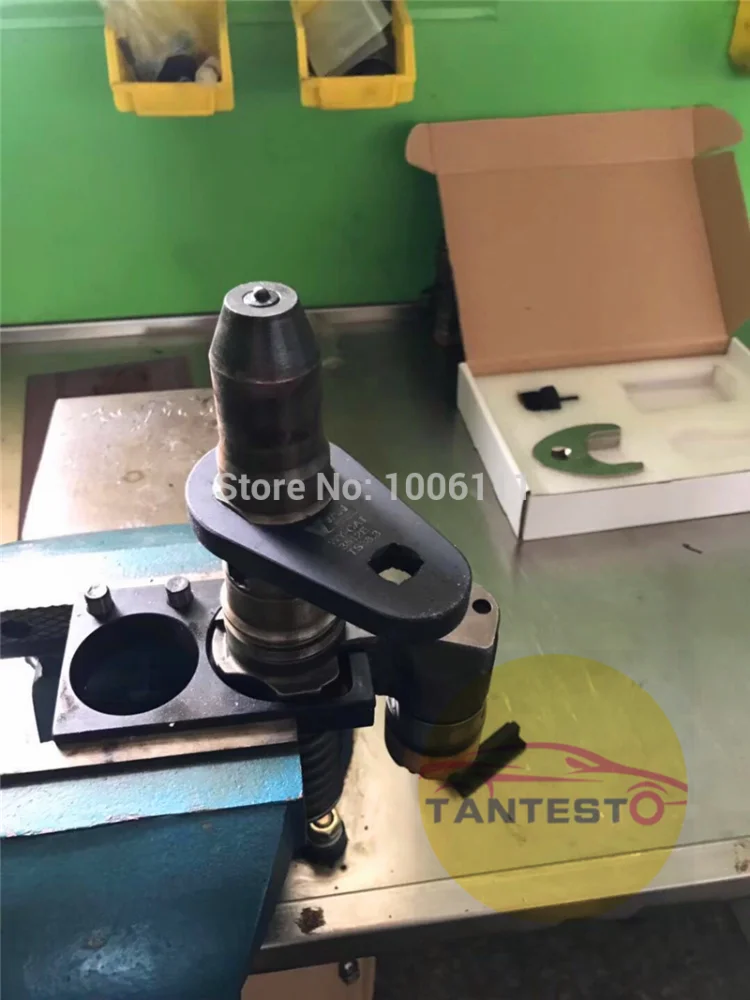 Инструмент для разборки дизельной форсунки аккумуляторной топливной системы EUI