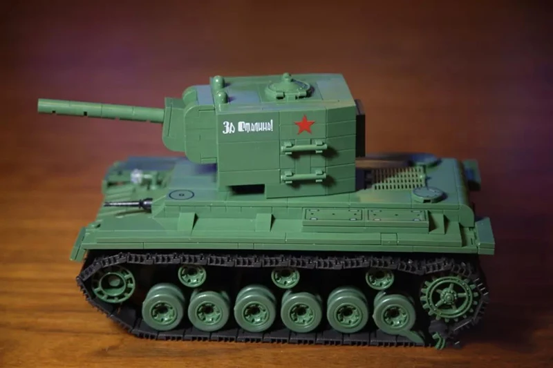 

Russia 818Pcs KV-2 Heavy Panzer With 3 Commander Soldier Infantry Figures Military Building Block Brick Gift Toy For Kid