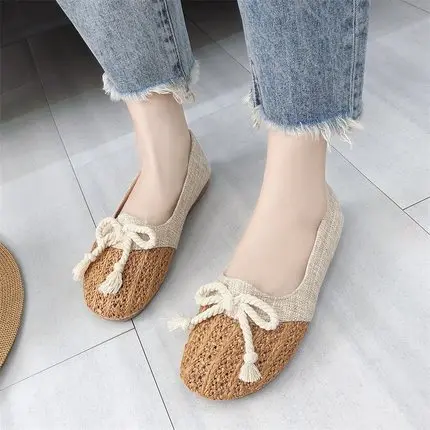 Летние туфли в рыбацком стиле женские дышащие с перфорацией белые без застежки