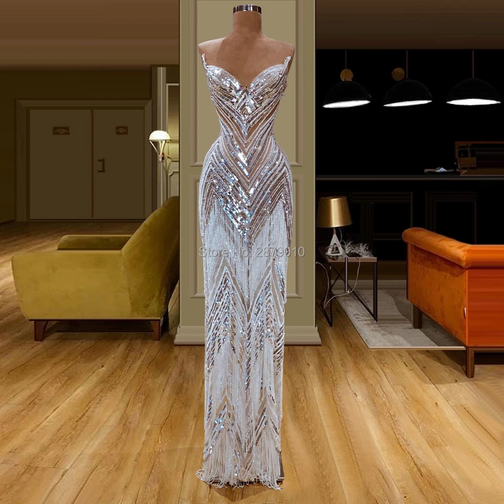 Вечернее платье в пол с блестками и кисточками для выпускного вечера на Среднем