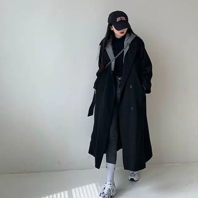 

Hooded contrast color trench coat 2021 spring new Korean version of loose small man long show high leisure fake two-piece coat