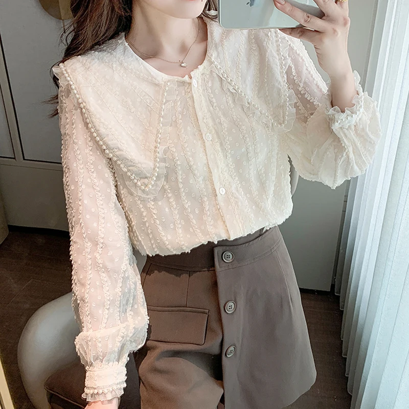 

2021 new Korean women's all-match doll collar lace beaded heavy long-sleeved shirt female temperament elegant top