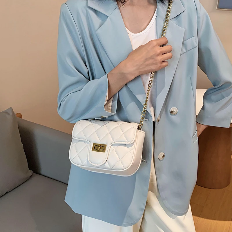 

Wild Diamond Chain Crossbody Bag Trend Shoulder Small Square Bag Crossbody Bags for Women Purses and Handbags Channels Handbags