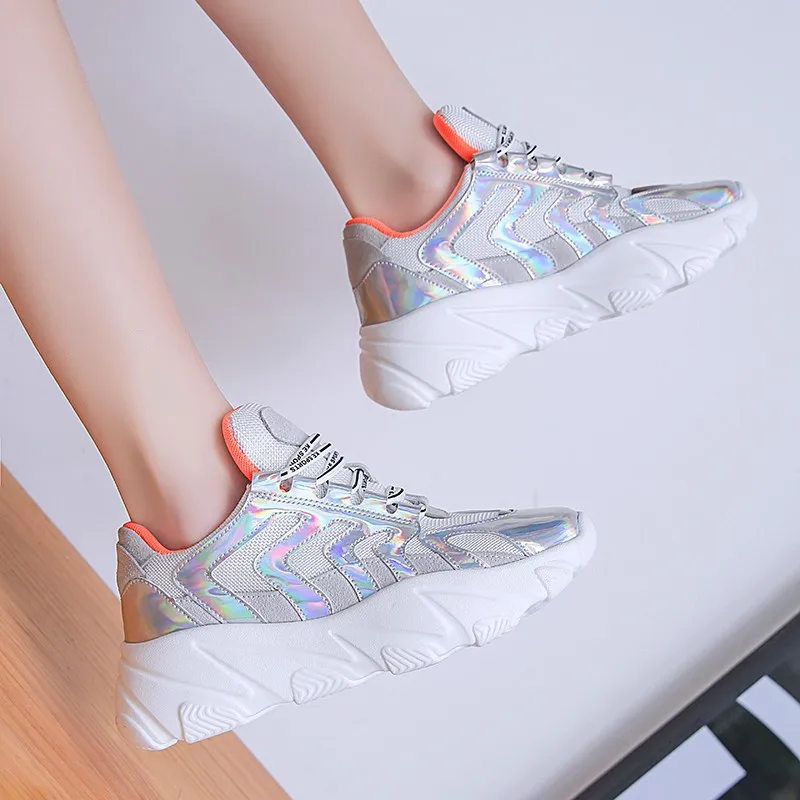 

Женские кроссовки на массивной платформе, белые спортивные туфли с круглым носком, удобная повседневная обувь, 2021