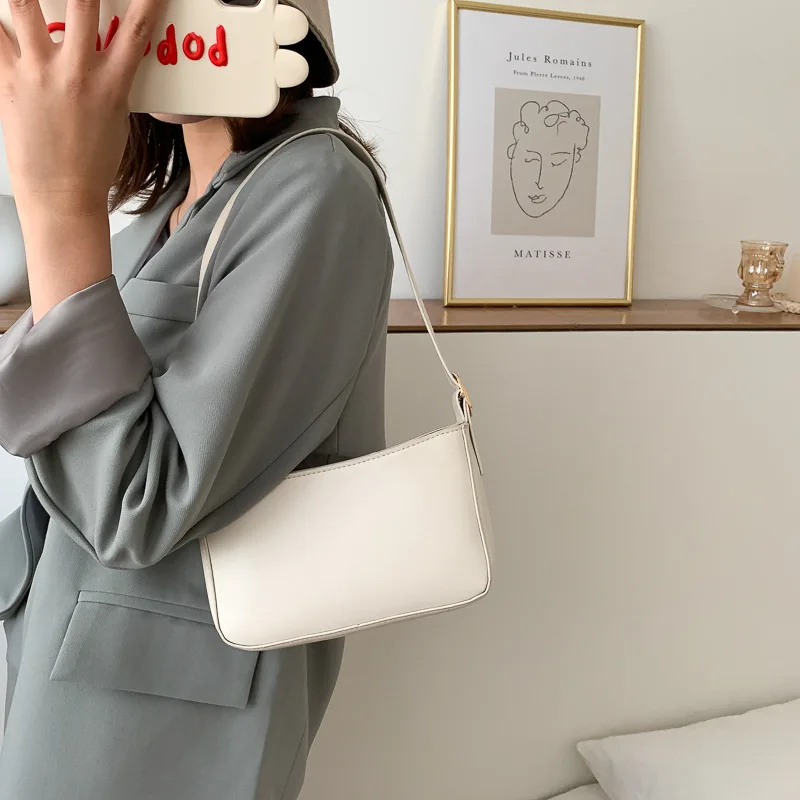 Women's bag new 2020 spring and summer Korean version ins single shoulder fashion temperament casual baguette armpit | Багаж и сумки