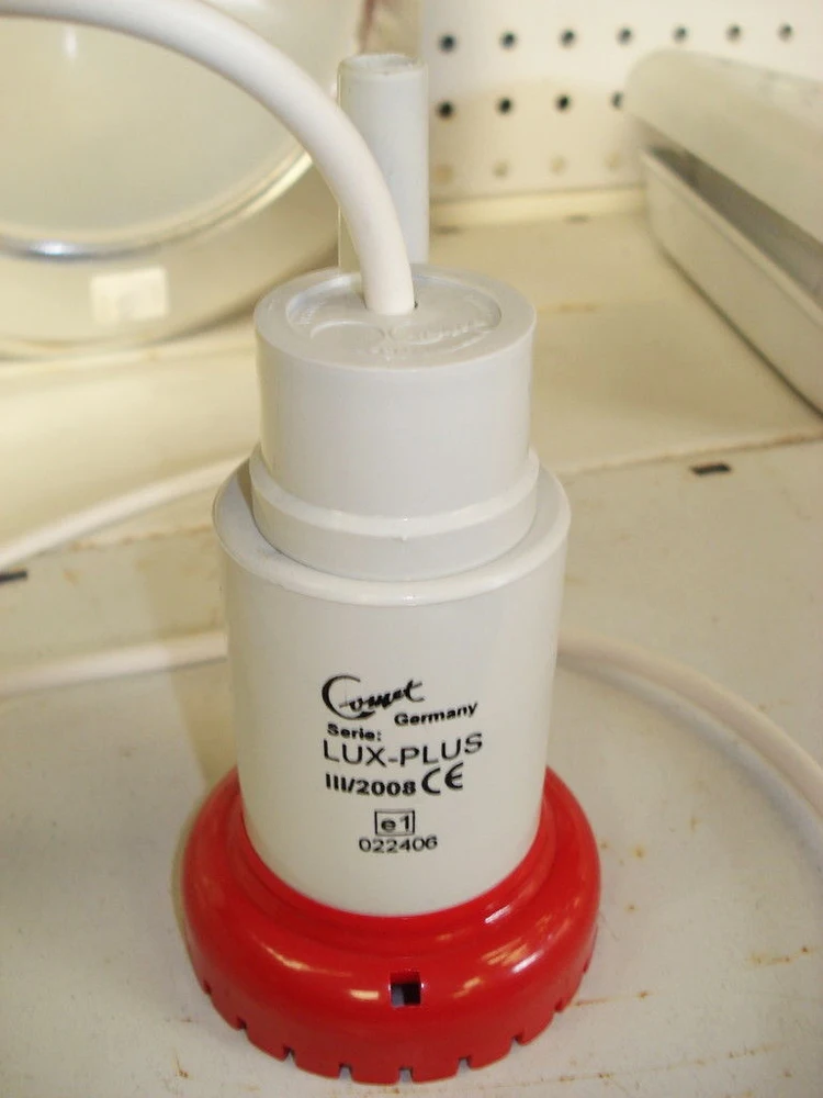 Погружной насос для кемпера 12 В|Детали и аксессуары дома на колесах| |