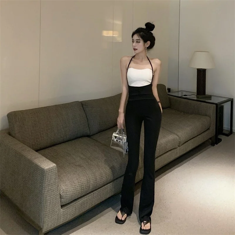 

Брюки на бретелях женские летние новые изящные и модные однотонные универсальные стройнящие облегающие с высокой талией расклешенные на б...