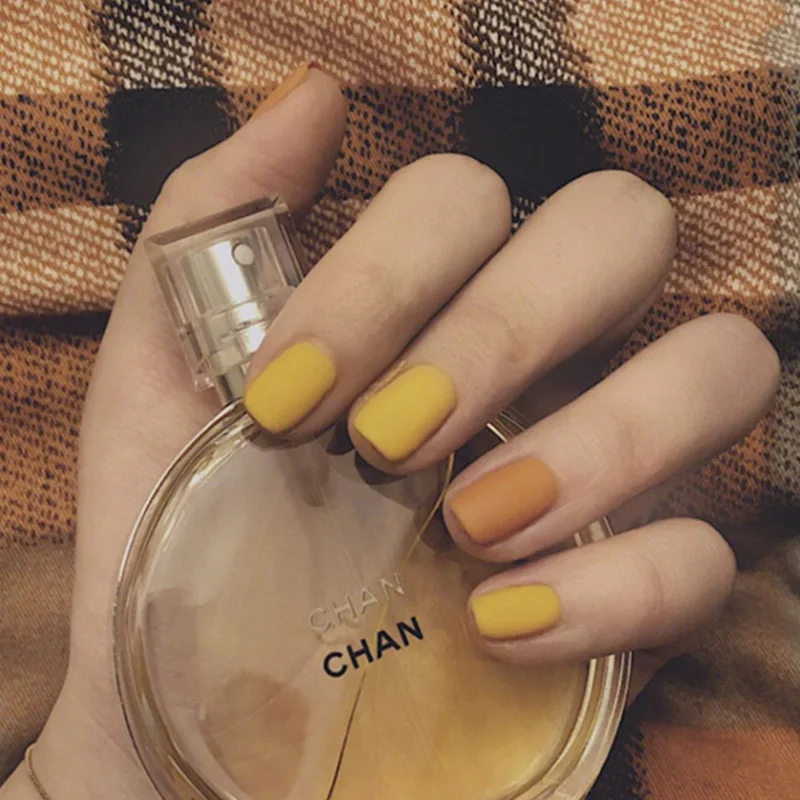 Милая желтая оранжевая однотонная картинка с клеем короткий размер полное