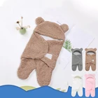 Спальный мешок для новорожденных мальчиков и девочек, тонкая пижама из искусственного кашемира с симпатичным медведем и разрезами на лапах для младенцев 1, 2, 3 месяца