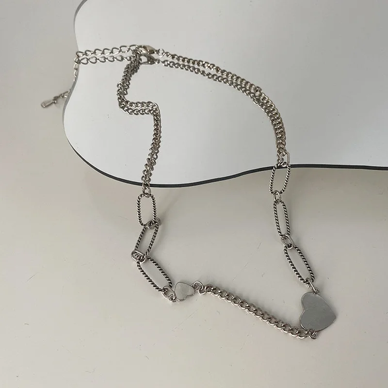 

Origin Summer Minimalist Asymmetric Chunky Chain Chokers Necklace for Women Girls Trendy Love Heart Metallic Necklace Jewellery
