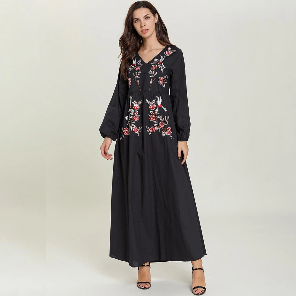 

Abaya Dubai Dresses women's Dignified fashion ethnic embroidered Arabian dress casual big swing dress Muslim large-length dress