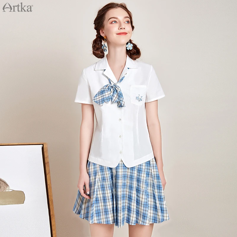 Женский костюм в японском стиле ARTKA белая рубашка с плиссированной юбкой клетку