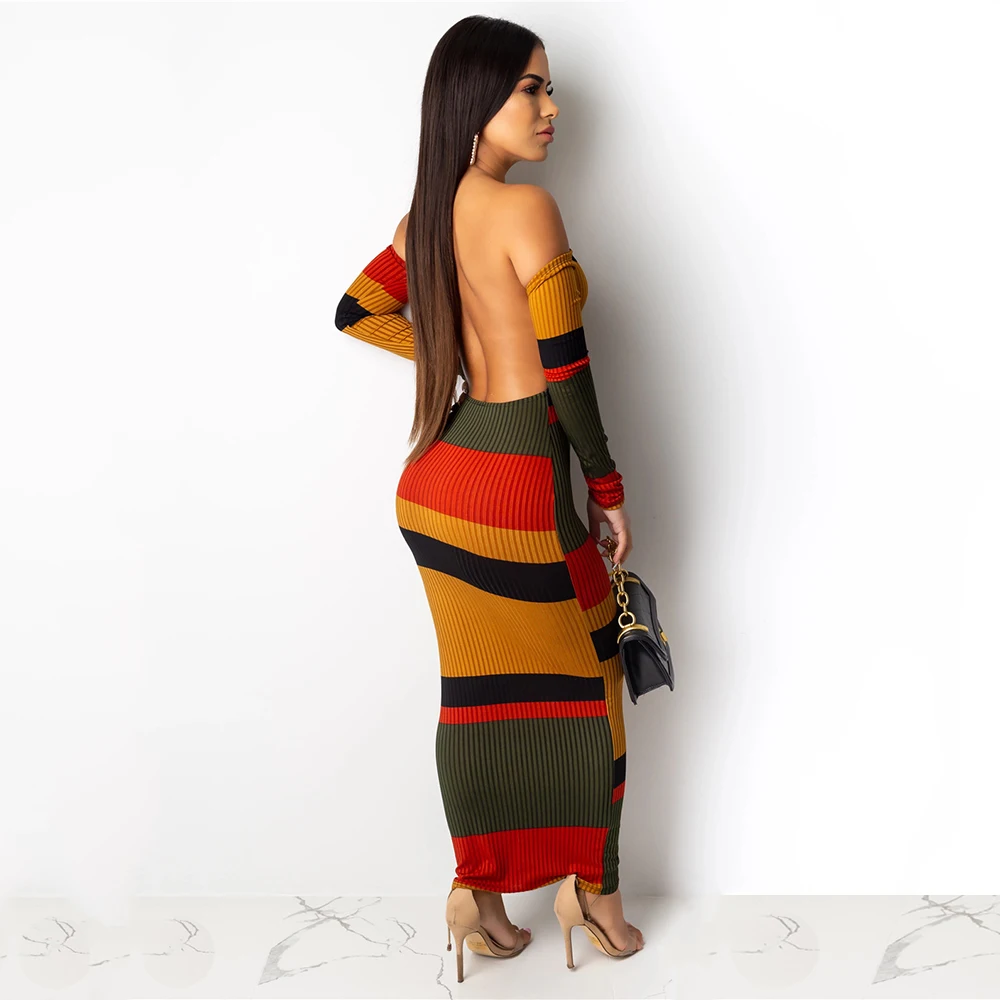 Женское осеннее пикантное платье макси в полоску с вырезом лодочкой без бретелек