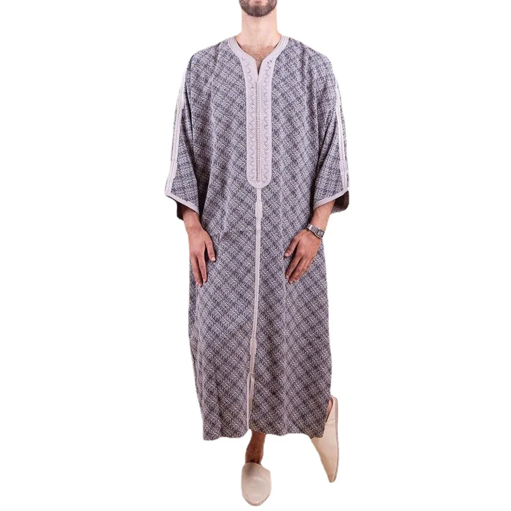 2022 New Gray Color African Ethnic Style Men'S Long Shirt Spot Muslim Robe Hedging Jl038