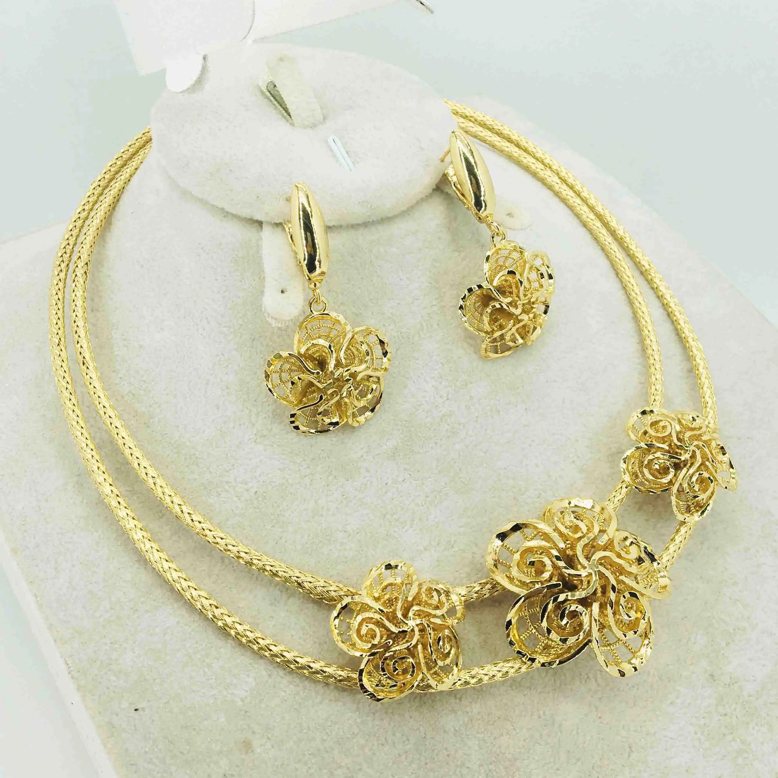 

Dubai Gold Necklace Earrings Collection Fashion Nigeria Wedding African Pearl Jewelry Collection Italian Women's Jewelry Set
