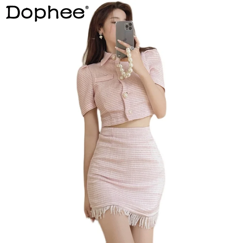 

Женская розовая Милая Короткая рубашка с коротким рукавом, топ, приталенная потертая юбка на бедрах, лето 2021, модный элегантный комплект из ...