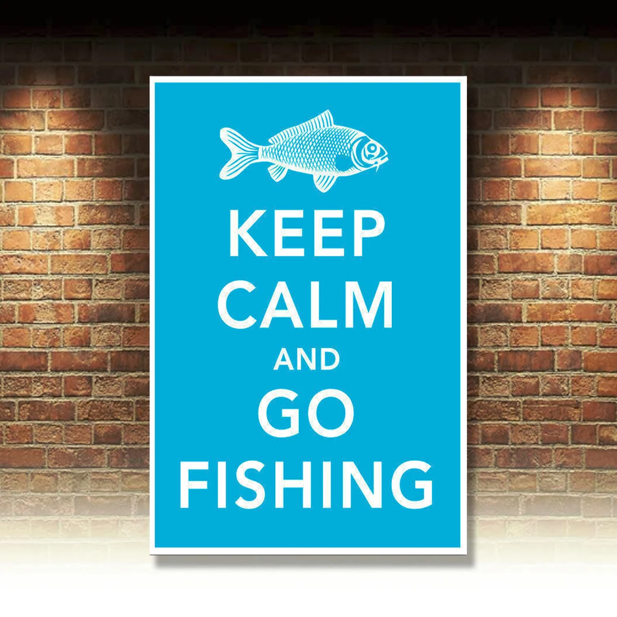 Надпись Keep Calm and Go с изображением рыбки