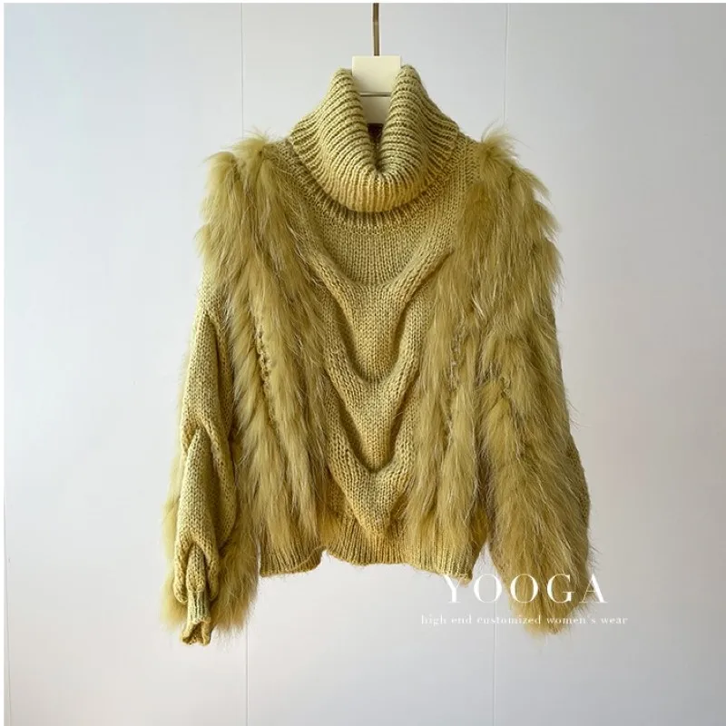 Женский свитер с воротником-хомутом вязаный пуловер натуральным мехом енота в