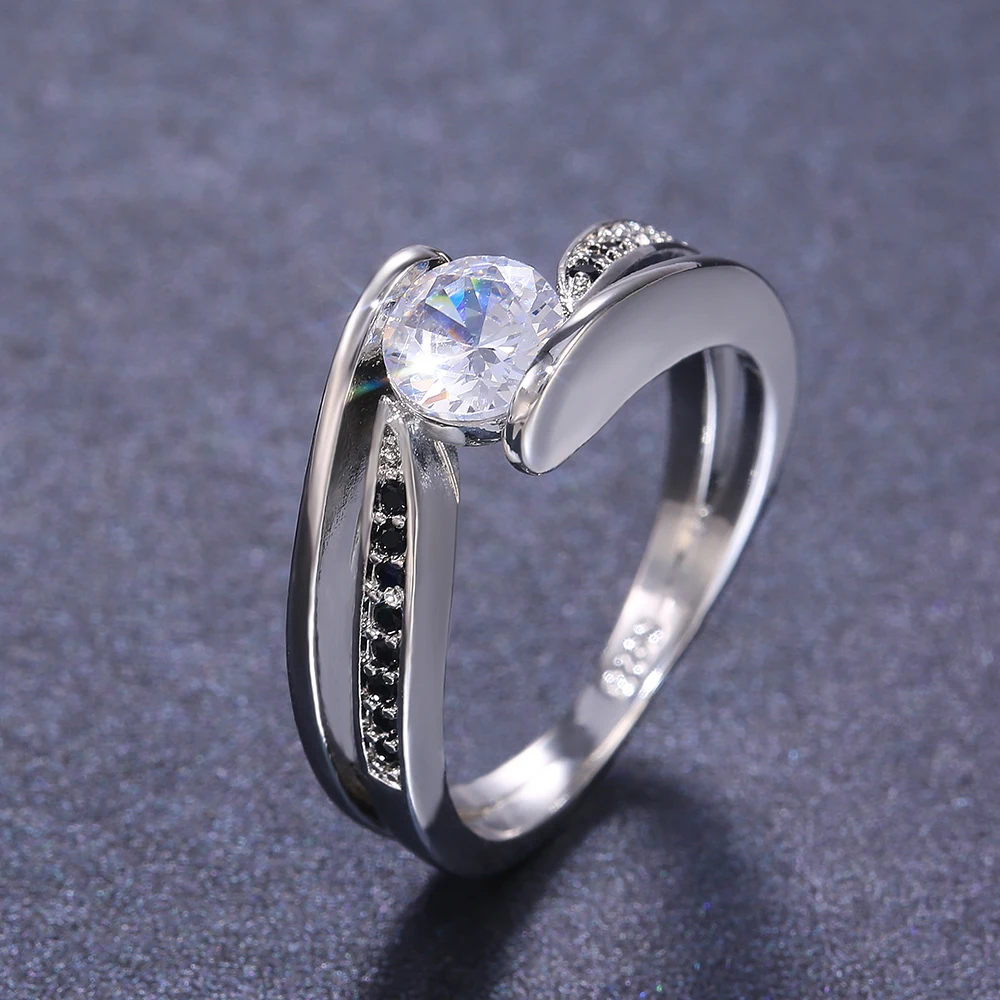 Huitan классический солитер круглый вырез Кристалл Циркон с черным камнем