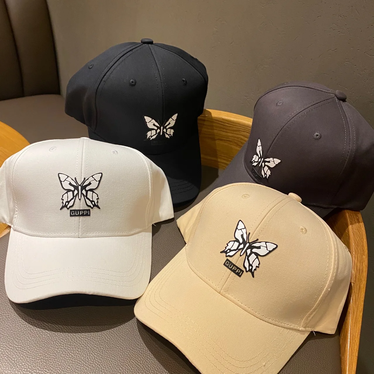 

Japanese ins girl jump di personality butterfly duck tongue hat Korean fashion purple trend shade baseball cap tide