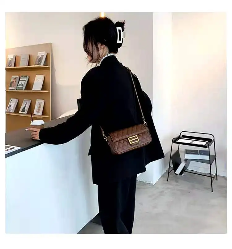 

fashion Small casual women's bag autumn new fashion cross-body bag chain one-shoulder small square bag