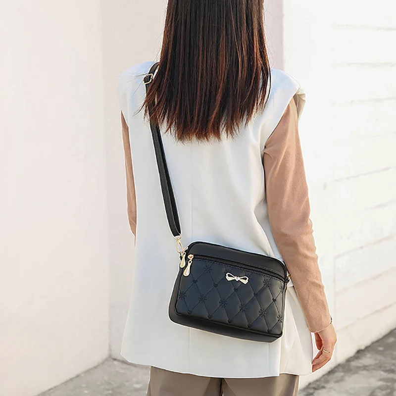 

New Arrival Simple Shoulder Bags for Women Embroidery Heart Crossbody Purse Female Leather Black Handbag Small Messenger Bag