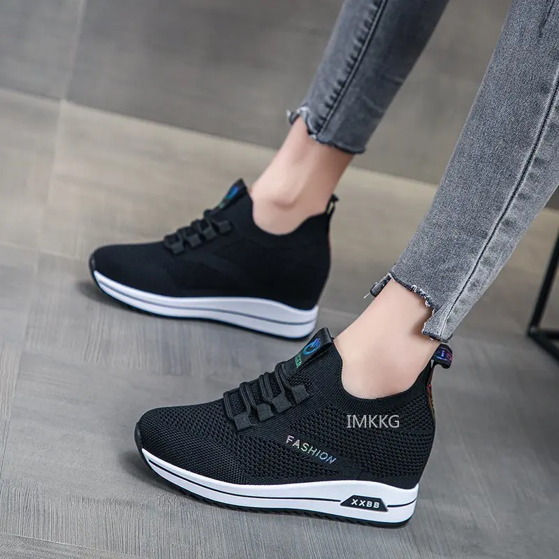 Кроссовки женские на скрытой танкетке дышащие сетчатые повседневная обувь