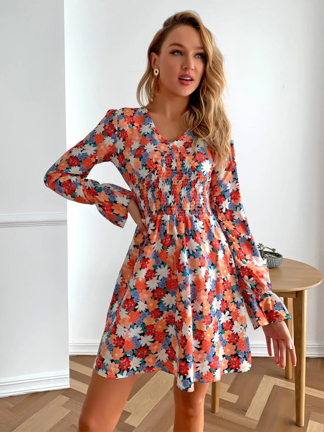 

Women Autumn Floral Print Long Sleeve Short Dress V Neck High Waist Ruched Loose Above Knee Dress Chiffon Elastic