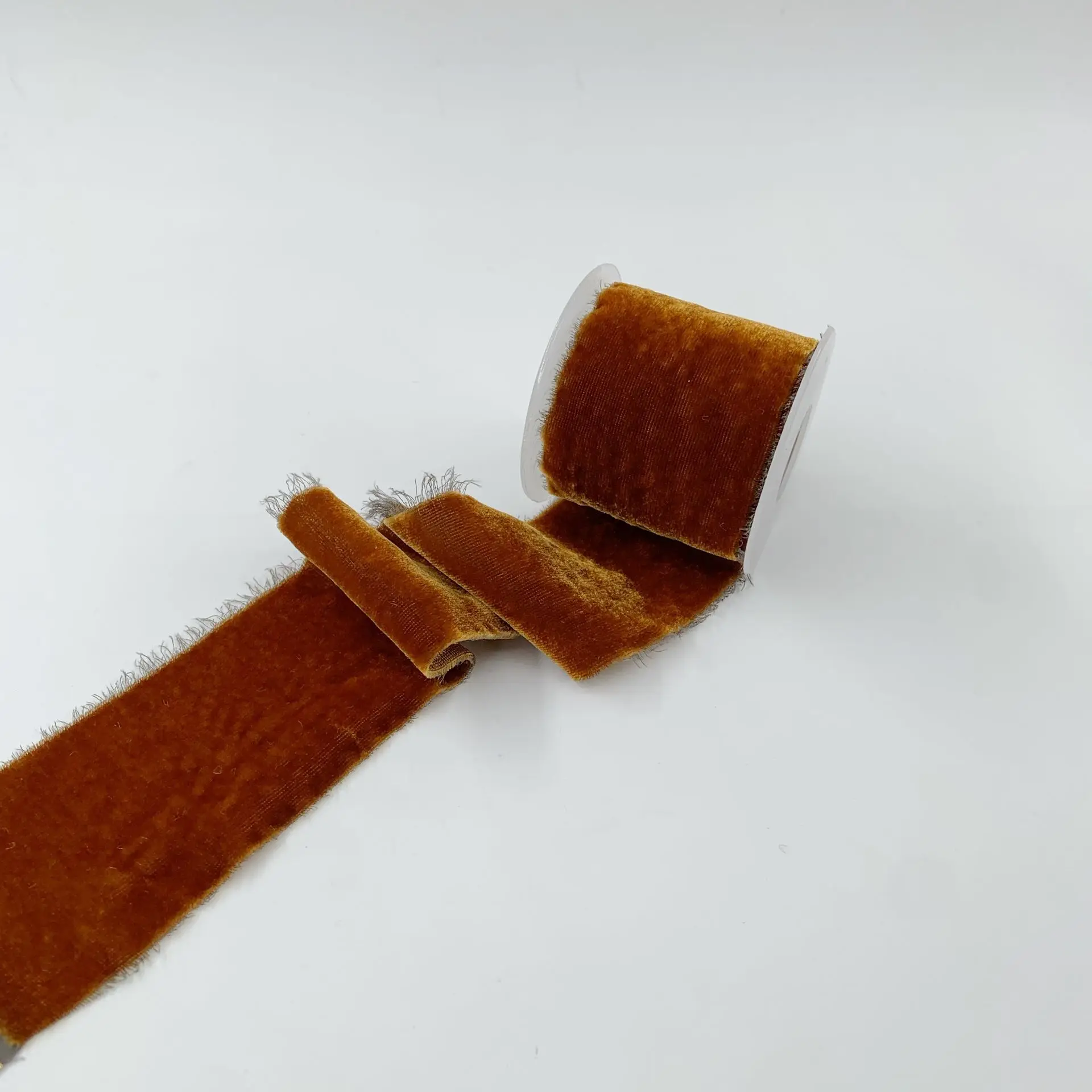 

Ins стиль 50 мм шелковая бархатная лента, крепированная потертая острая лента для свадебной ленты упаковочная лента 100% шелковая лента мягкая ...