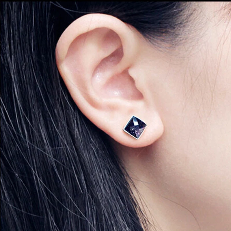 Серьги-гвоздики с натуральным полированным камнем C75