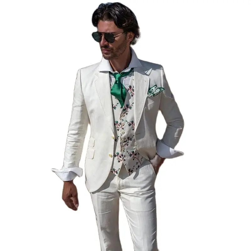 

Высококачественный красивый белый однобортный мужской костюм с отложным воротником с вырезом мужские смокинги для пляжа свадьбы облегающ...