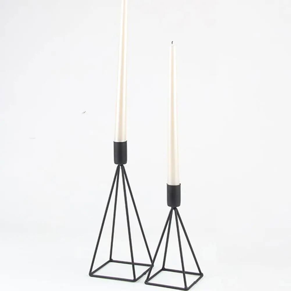 

1PC Simple Candle Holders Geometric Wire Candlestick Ornament Standing Metal Taper Modern Centerpiece For Home Decro Two Sizes