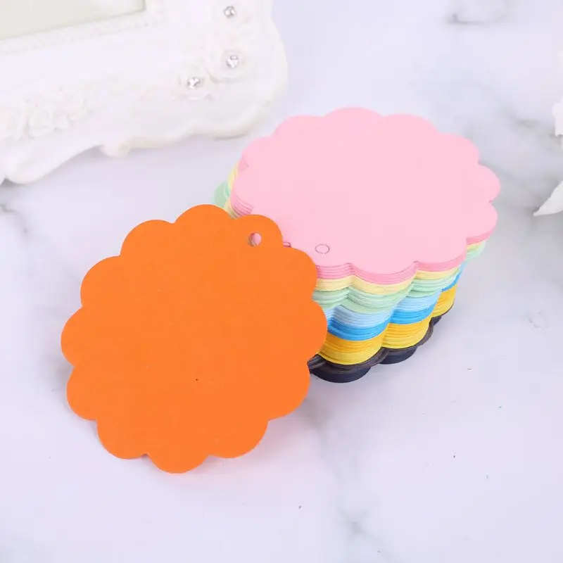 

200pcs Wavy Circle Kraft Paper Blank Gift Tags Hang Label Price Cards Strings