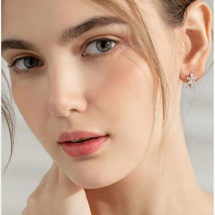 Begirl Temperament Pin Flowers Earrings Simple Fashion Crystal Five Leaf for women Factory Wholesale | Украшения и аксессуары