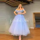 Очень пушистое светильник-голубое Тюлевое платье А-силуэта милое платье с открытыми плечами с бисером Ceystals Формальные вечерние платья в форме Sukoenki