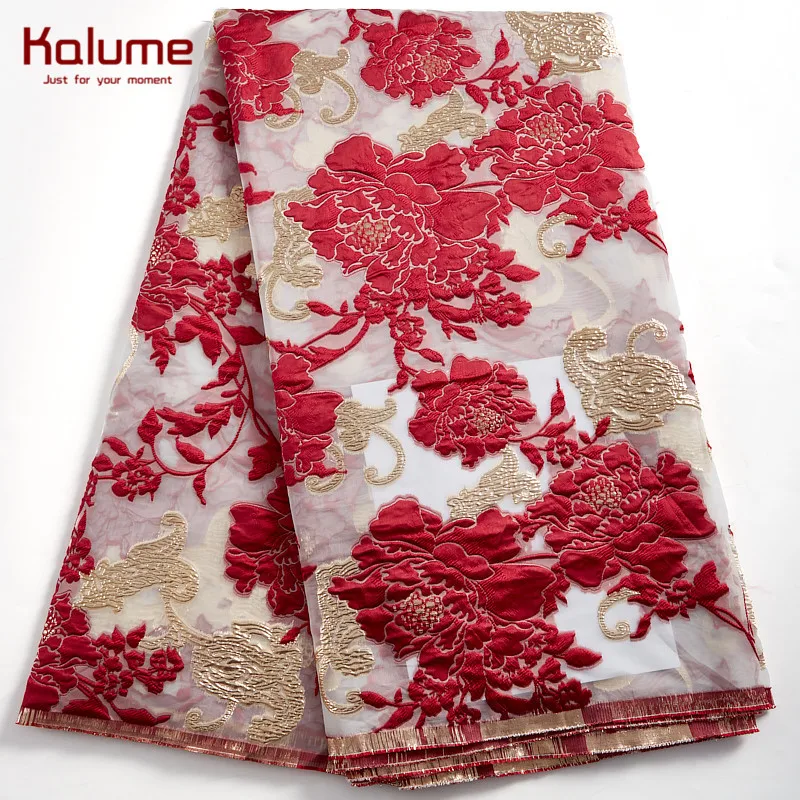 

Kalume French Jacquard Lace Fabric Comfortable Soft African Gilding Lace Fabric Brocade Bridal Material For Wedding Party F2394