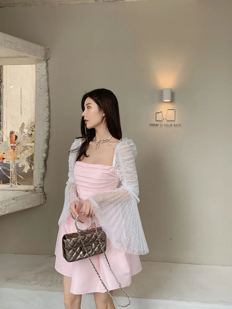 

Fashion Dress Girl Square Collar Pink Mesh Stitching White Polka Dot Long Sleeve Dress 2021 Spring High Waist Slim Mini Dress