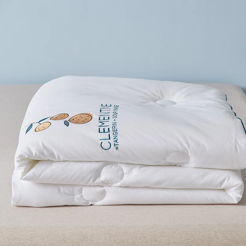 Белое одеяло из углеродного волокна двуспальное/Полноразмерное 150x20 0 см/200X23